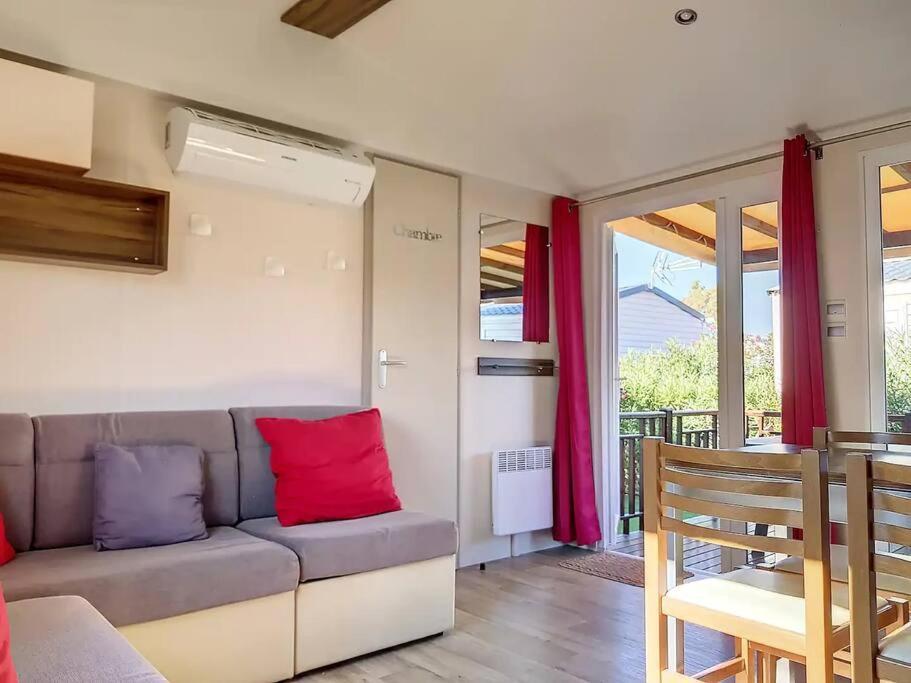 Le Moorea Mobilhome Camping Le Montourey 4 Etoiles Фрежюс Экстерьер фото